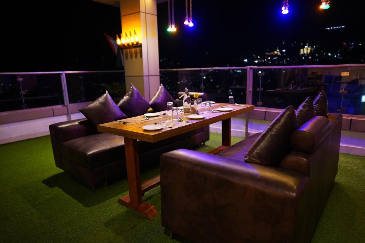 Mann Dechen And Palmo, Mg Marg, Gangtok Hotel Buitenkant foto